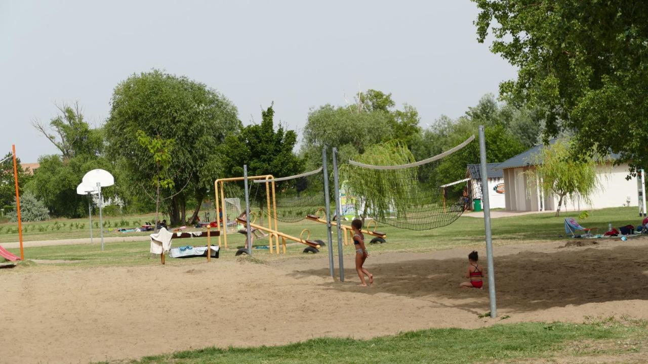 Hotel Familia Camping Balaton Balatonoszod Exteriér fotografie
