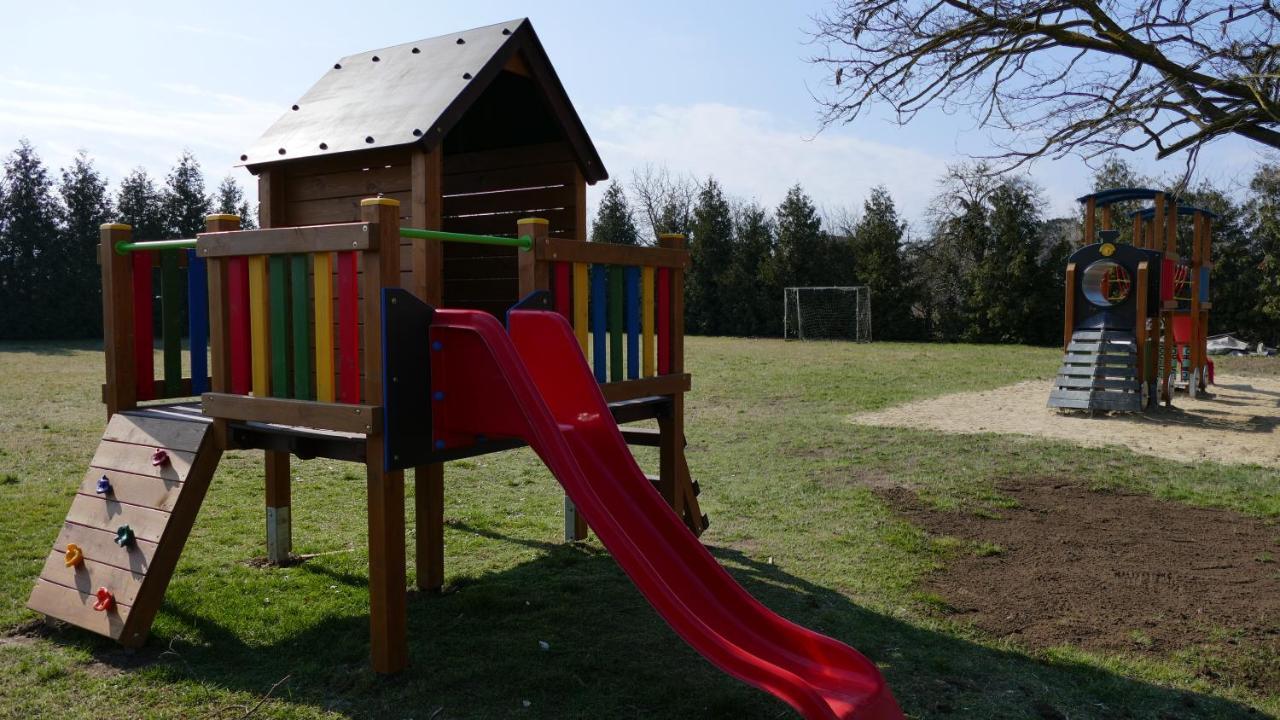 Hotel Familia Camping Balaton Balatonoszod Exteriér fotografie
