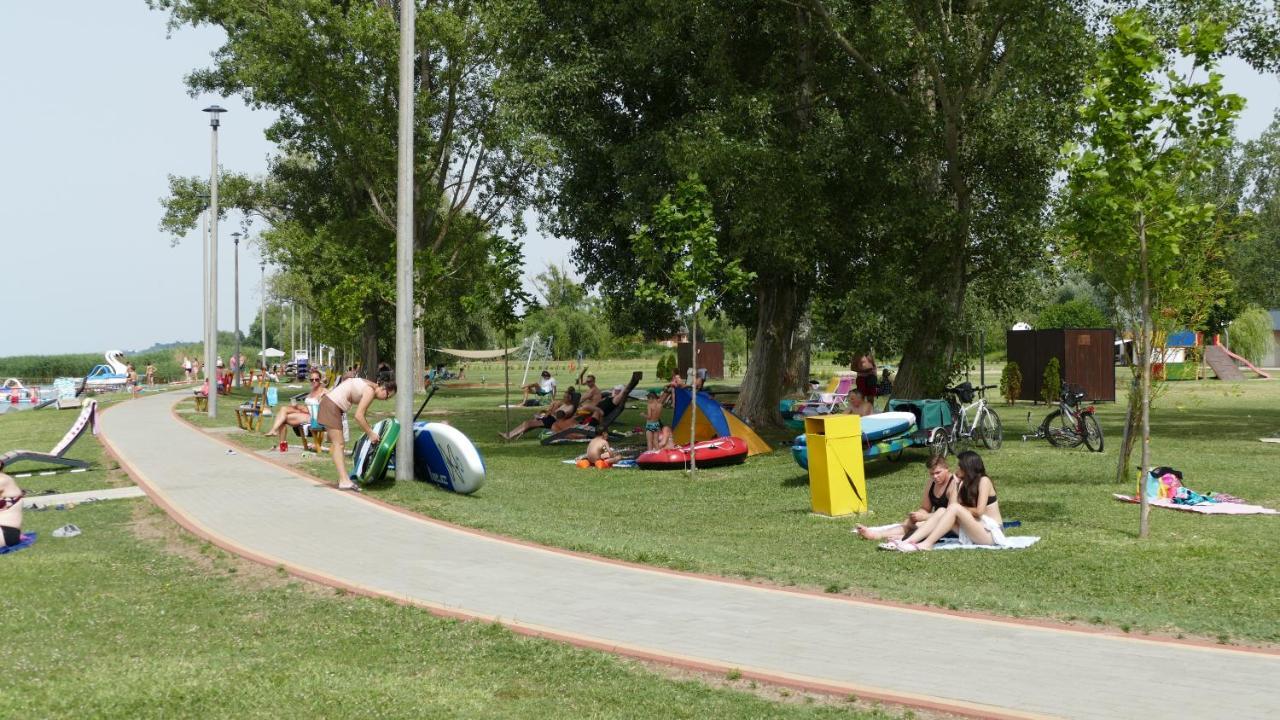 Hotel Familia Camping Balaton Balatonoszod Exteriér fotografie