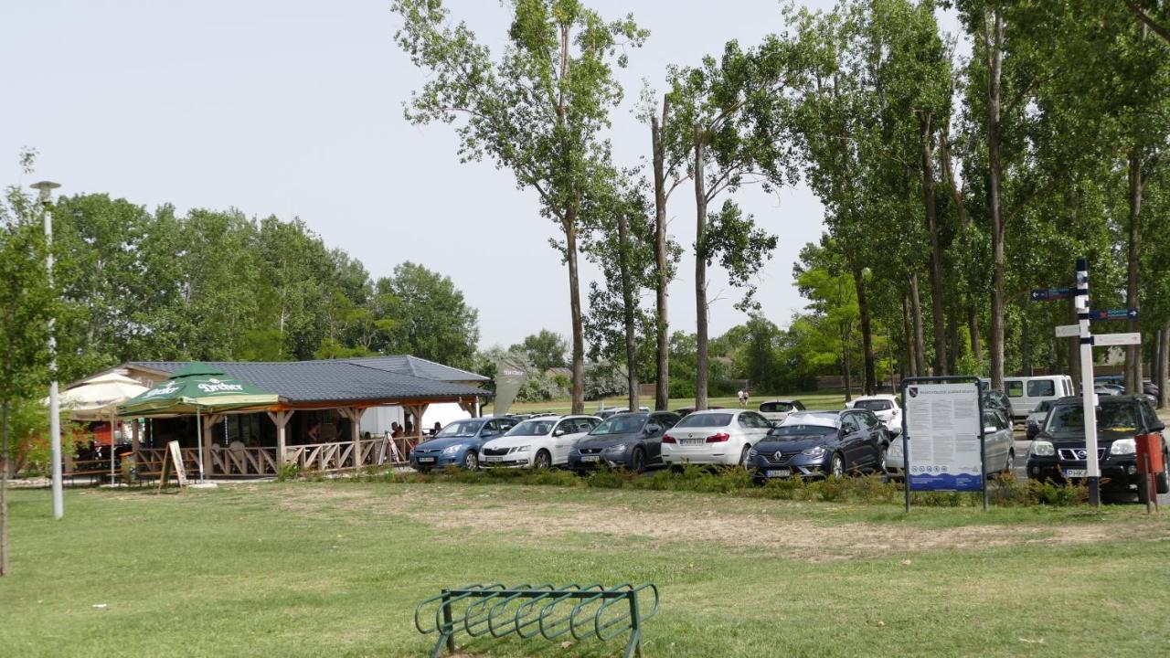 Hotel Familia Camping Balaton Balatonoszod Exteriér fotografie